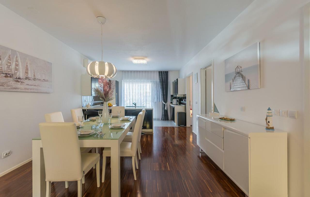 Luxury Apartment Lella Rovinj Exteriör bild