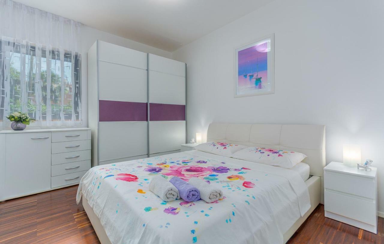 Luxury Apartment Lella Rovinj Exteriör bild